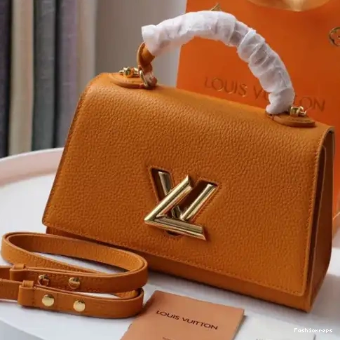 Fashionrepsfam ru 20DJ11100 LV Bag 0714